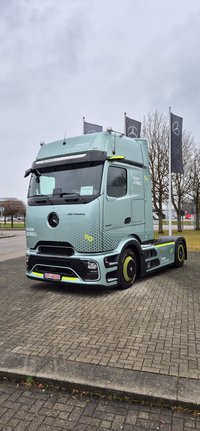 Mercedes-Benz Kompetenzzentrum in Wörth am Rhein