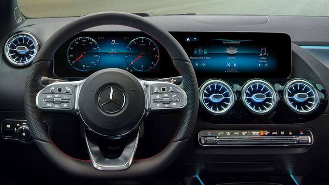 Mercedes-Benz B-Klasse MBUX Cockpit