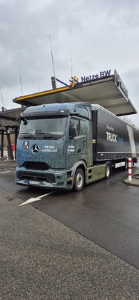 Mercedes-Benz Kompetenzzentrum in Wörth am Rhein