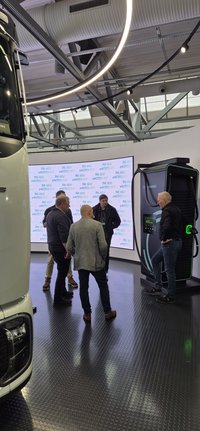 Mercedes-Benz Kompetenzzentrum in Wörth am Rhein