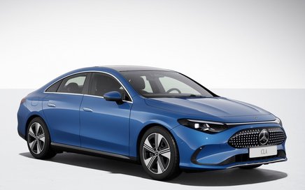 Mercedes-Benz CLA in blau
