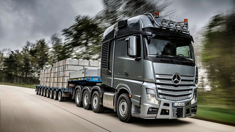 Mercedes-Benz Actros SLT