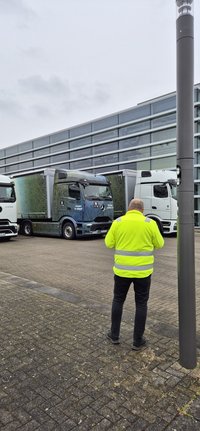Mercedes-Benz Kompetenzzentrum in Wörth am Rhein