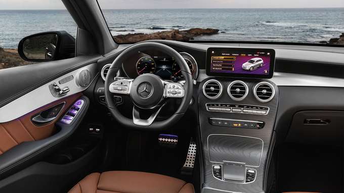 Mercedes-Benz GLC SUV Cockpit